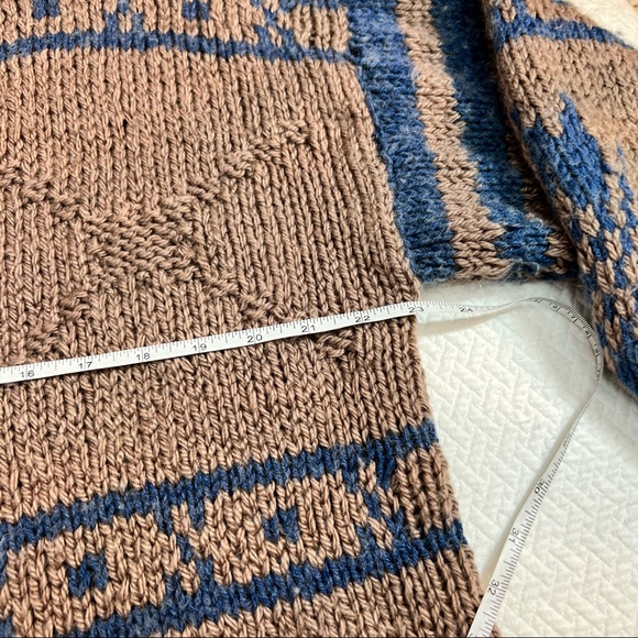 ♥️SOLD♥️RARE! Vintage Handmade Hand Knit Brown Wool Button Front Cardigan - Picture 7 of 7